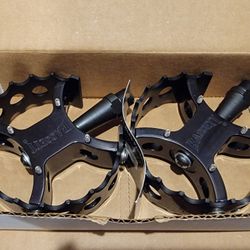 Bassett BMX Pedals