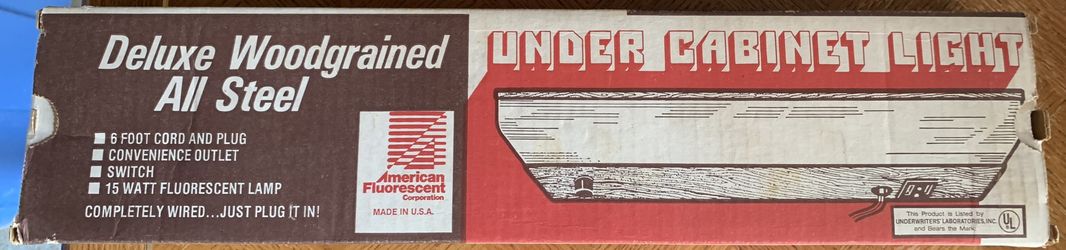 Under Cabinet Light (New In Box) 