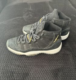 Jordan 11 Retro Heiress Black Stingray