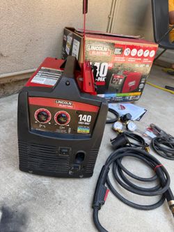 Lincoln Electric
Weld-Pak 140 Amp MIG and Flux-Core Wire Feed Welder, 115V, Aluminum Welder with Spool Gun sold separately