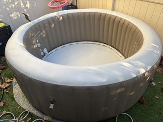 Intex PureSpa 4-Person Inflatable Hot Tub – Gently Used