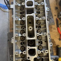 L5-VE Cylinder Head