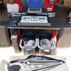 DJ equipment Complete set, MacBook, speakers, mixer and more