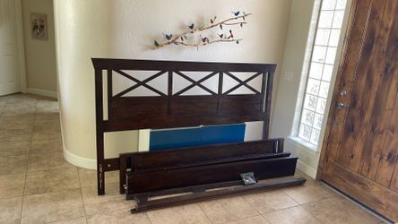Ethan Allen Dexter King Bed Frame – Solid Wood, Handcrafted