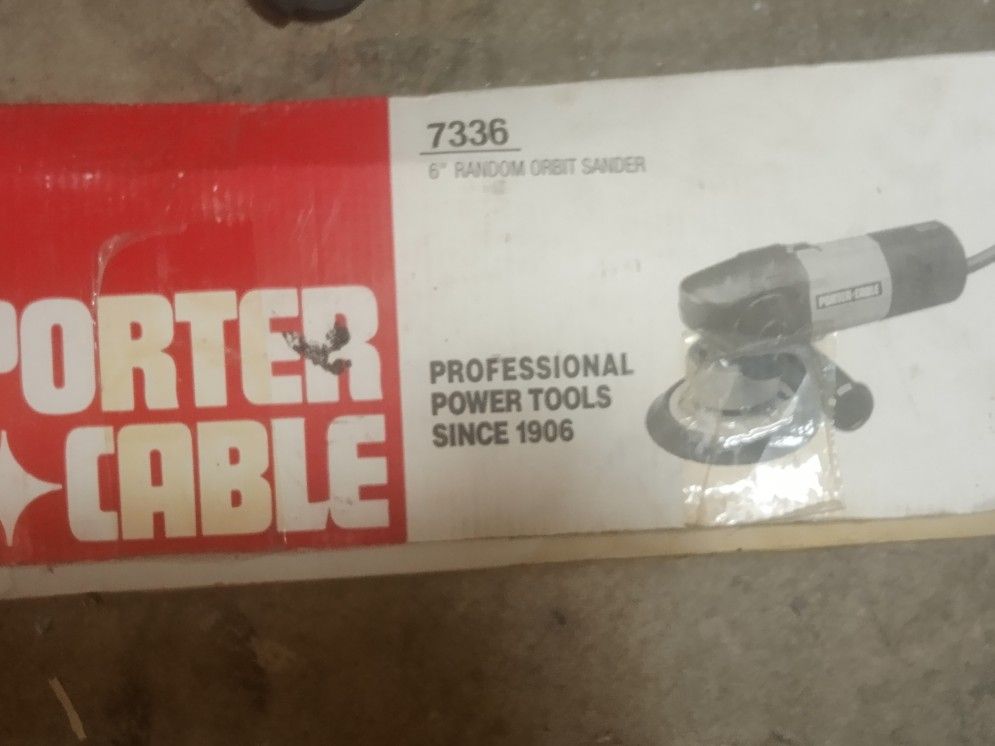 Porter Cable 6-Inch Variable Speed Random Orbit Sander Model 7336. Includes manual and everything in pics
