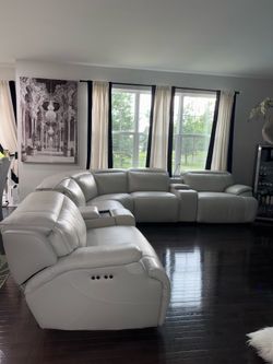 Luxury Power Reclining Leather Sofa Set – Fully Loaded Smoke-Free Pet-Free Home