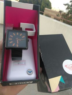 Roxy hotsell watches sale