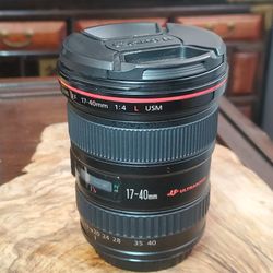 Canon Lens 17-40mm F4