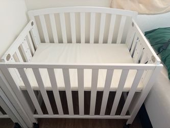 Baby crib