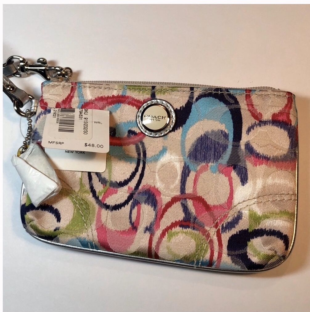 Coach - Multi color wristlet