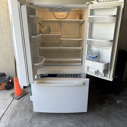 Refrigerator Whirlpool Gold Brand 
