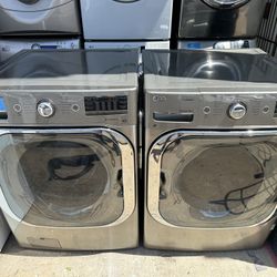 LG Steam Washer And Gas Dryer Set 