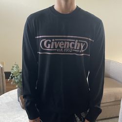 Men’s Givenchy Sweater