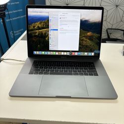 MacBook Pro 2018 16GB Ram 512 SSD I7 Space Gray Excellent Condition