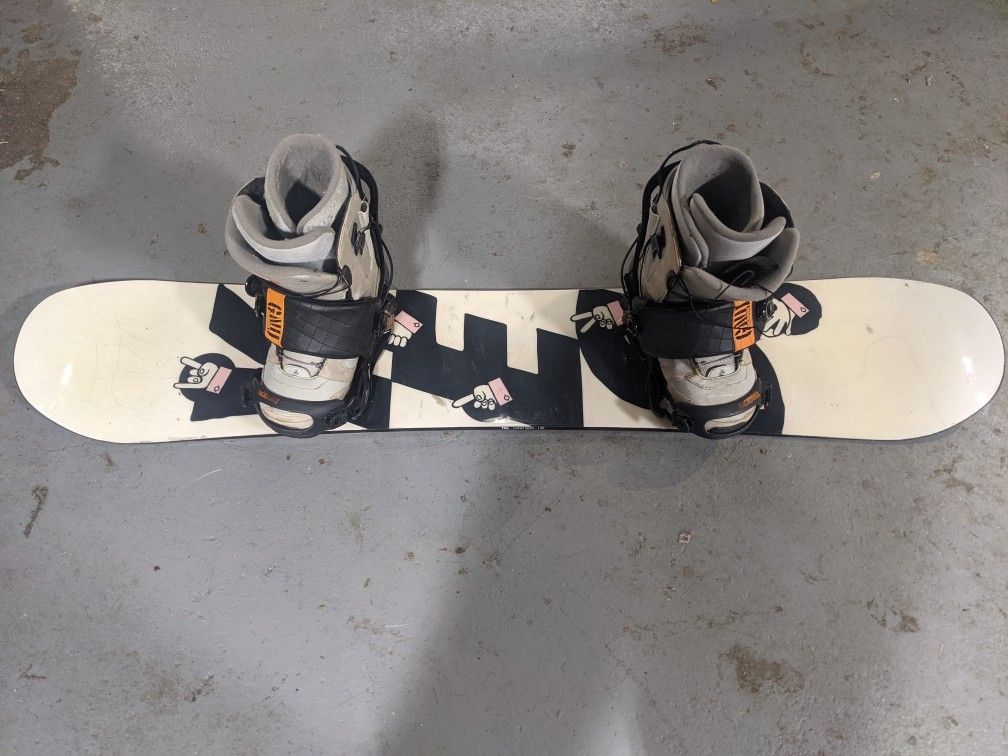 Snowboard/Boats/Bindings Package Deal