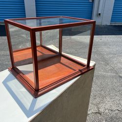 18x14x12.5in Wooden Glass Display Case Mirror Box for Collectibles Memorabilia! Good condition! 