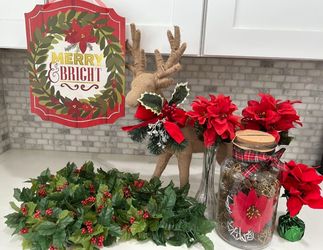 Christmas Decor Bundle $15