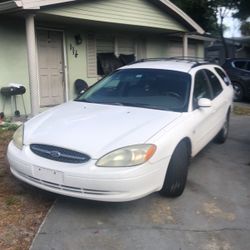 2001 Ford Taurus