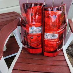 Updated:// 07-14 Chevy Tahoe Suburban Avalanche Tail Lights 