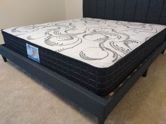 Black Queen Mat Only