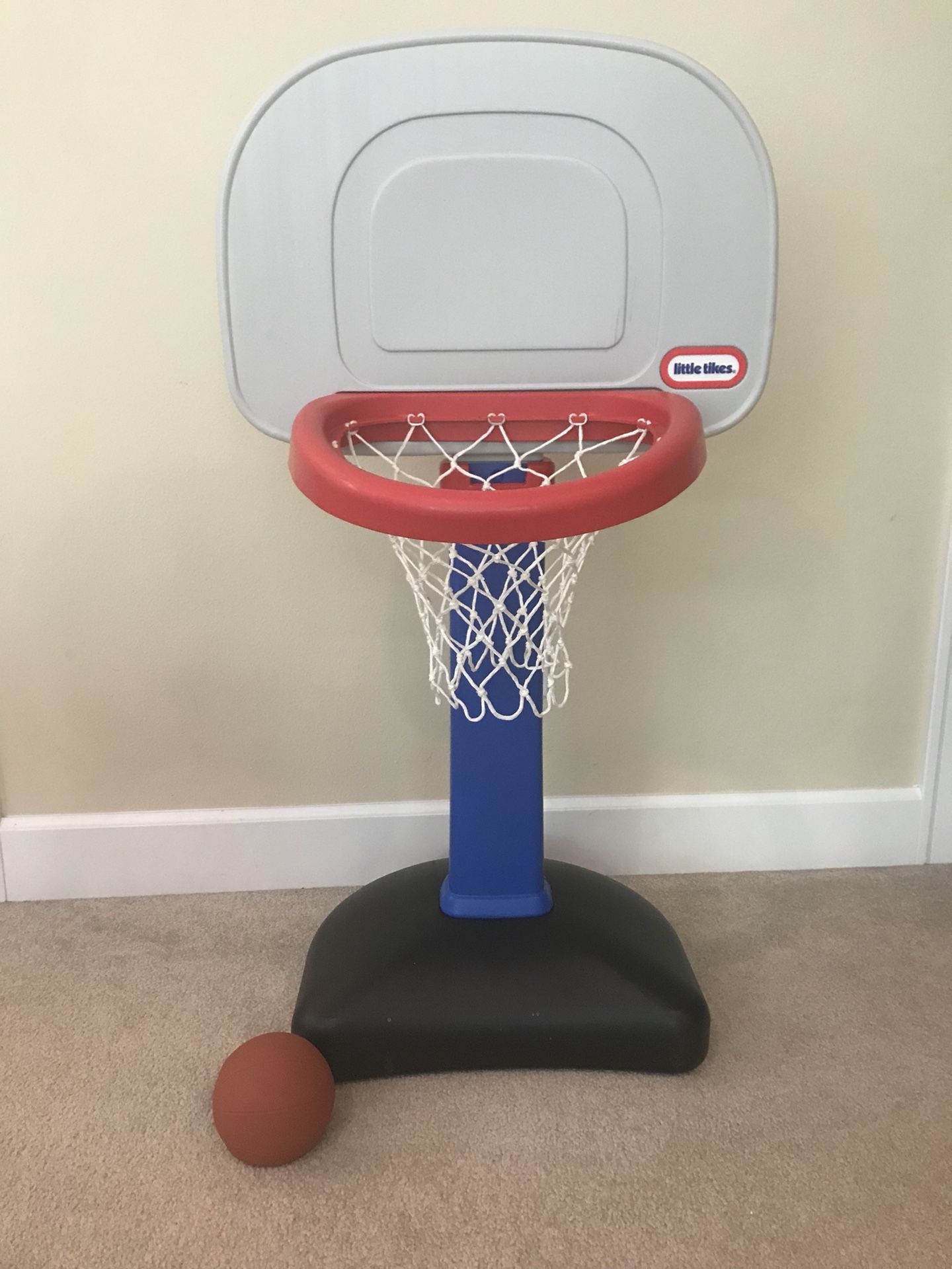 Little tikes Totsports Easy Score basketball hoop