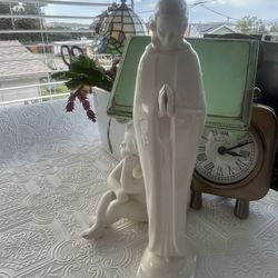 Beautiful Madonna Statue