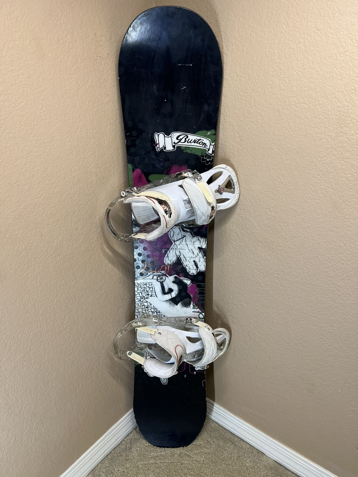 Burton Stigma 148cm Snowboard and Burton Custom Bindings