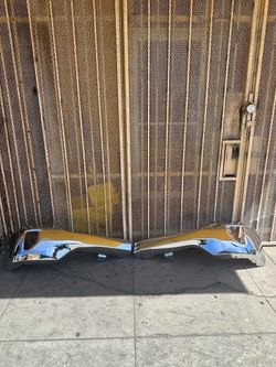 16-2019 Chevy Silverado 1500 LD Chrome Style Front Bumper End 2 Piece Bolt On Chrome Peeling/Small Dings No Hardwarea