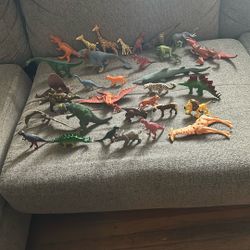 Dinosaurs And Wild Animals