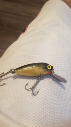 Antique rattler bass lure