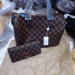 Brown Purse With Wallet