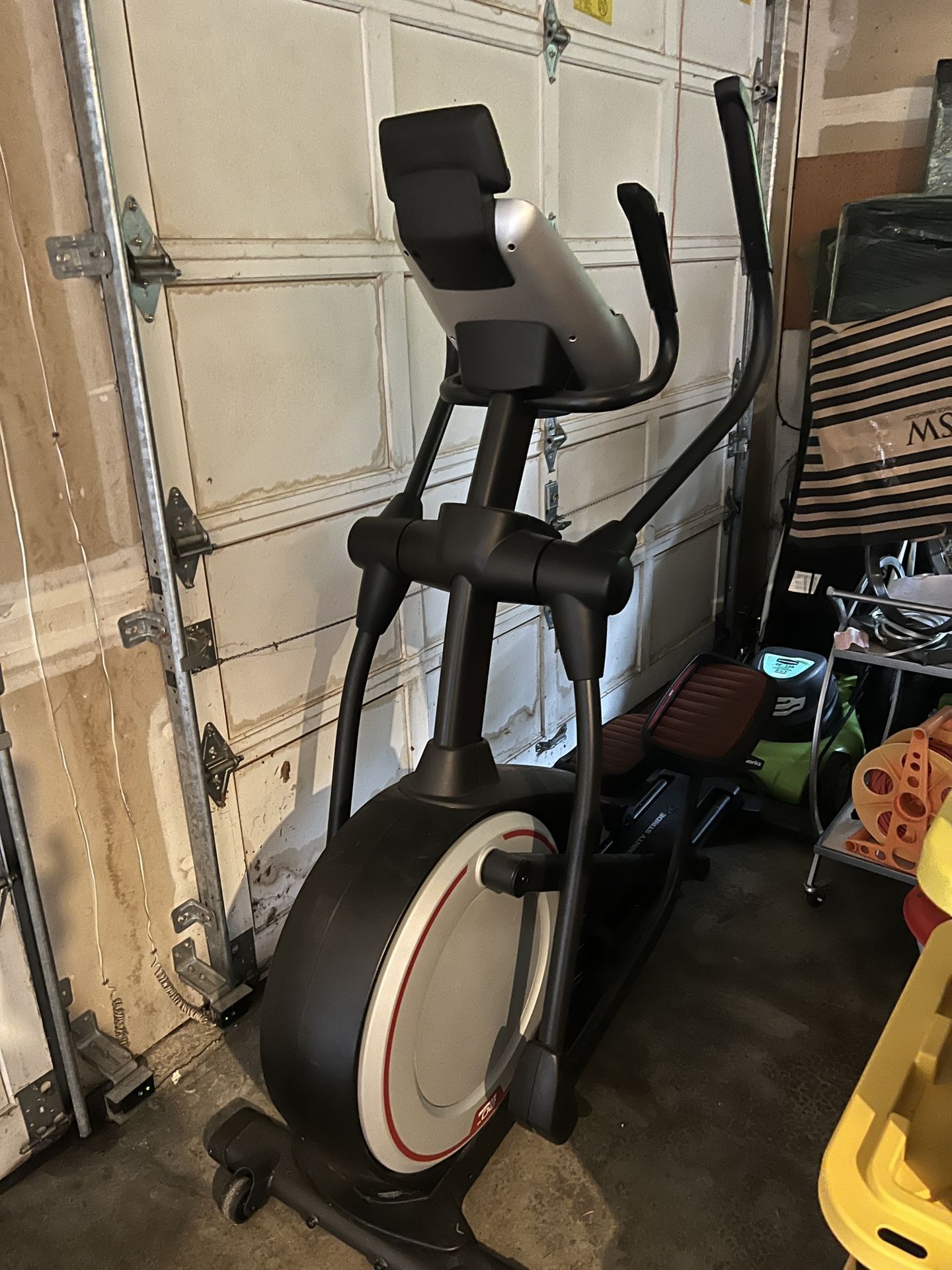 Free Elliptical