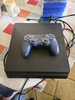 Playstation 4 And 15 Games