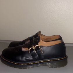 Dr. Marten Mary Jane’s Size 7 