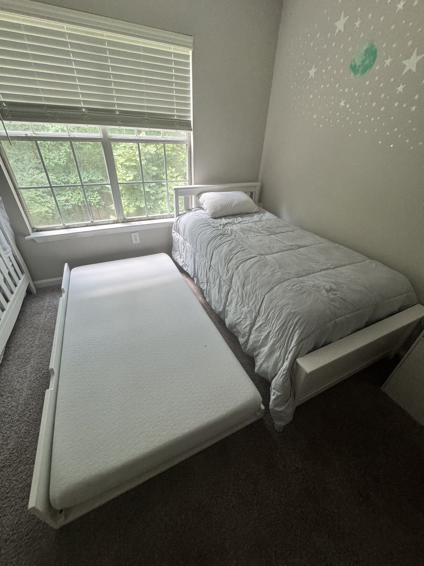 White Twin Bed With Trundle