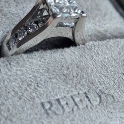14 Carrot White Gold 1.5 Ctw Diamond Princess Ring 3k OBO