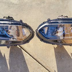 Used 2018-2021 Honda Accord Headlights 