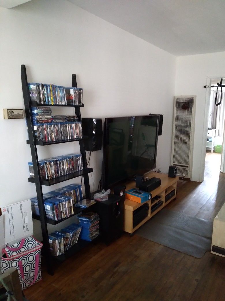 Woos 5-shelf Ladder Bookcase With Open Back