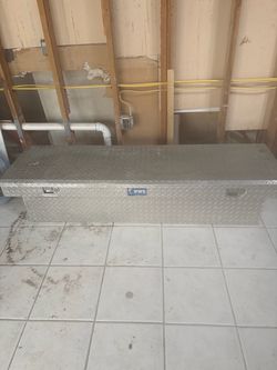 UWS Aluminum Diamond Plate Truck Tool Box