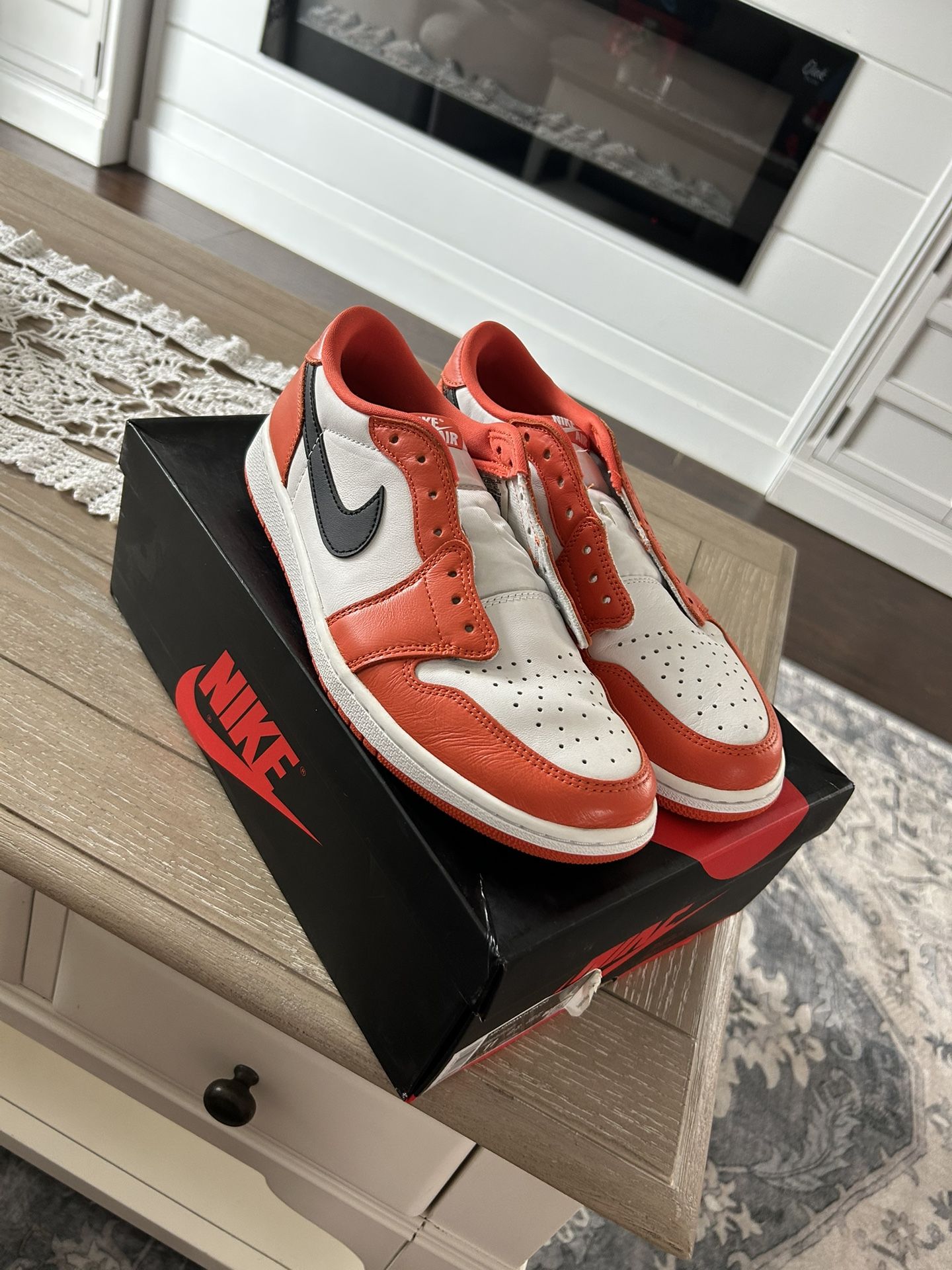 Retro Nike Air Jordan 1 Lows “Starfish” size 11