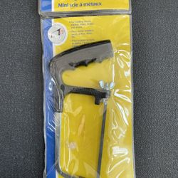 Brand New Mini Hacksaw Brass Craft T113