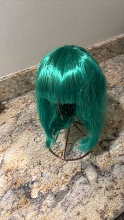 Wig: Teal Green Short Bob