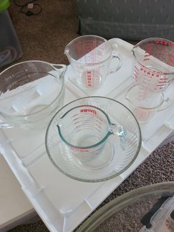 Assorted kitchen glassware PYREX $80 for all pieces