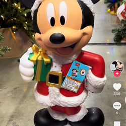 2.5  Ft Mickey Mouse Porch Greeter LED