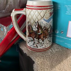 Budweiser 1985 Holiday Stein 