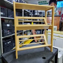 Elegance and Functionality Combined: The Professional Wooden Rack