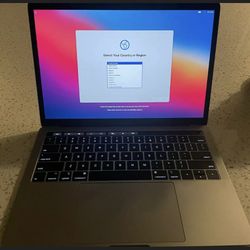 Macbook Pro 2019 13-inch Touch Bar 8GB Ram 128GB SSD A2159