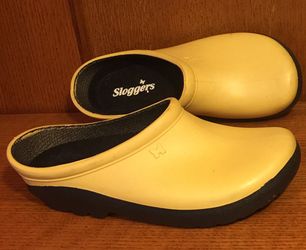 Yellow sloggers size 6