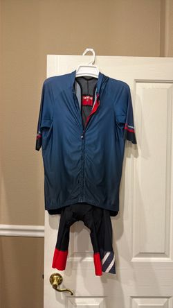 Castelli Aero Race 6.0 Jersey and Free Aero Race 4 Bib Short