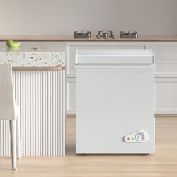 New 5.0 Cu.Ft Chest Freezer, Compact Freestanding Deep Freezer with 7 Level Adjustable Thermostat & Removable Basket,Top Opening, Low Noise(White)  Ne